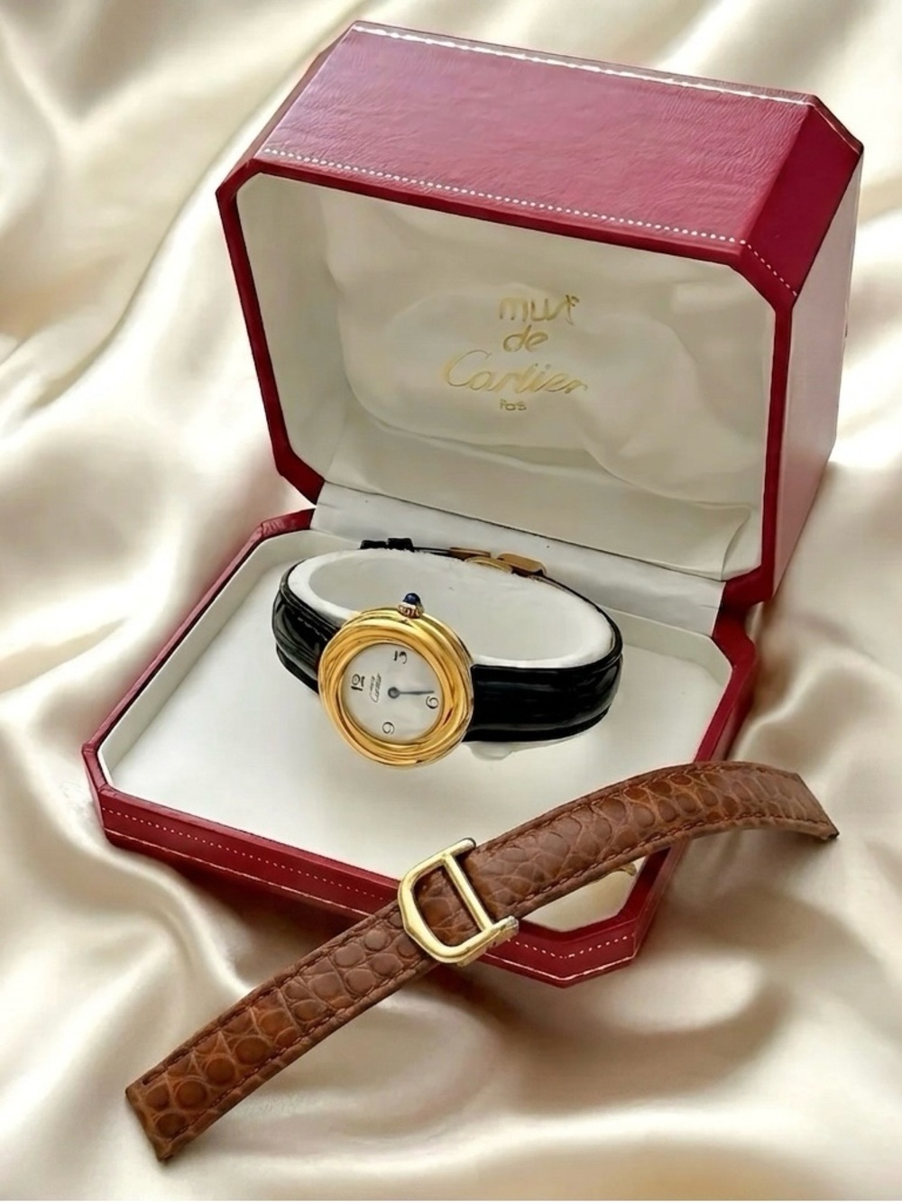 AUTHENTIC RARE VINTAGE CARTIER TRINITY BLACK LEATHER WATCH - W BOX & EXTRA STRAP